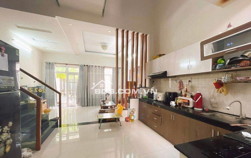 Bán nhà 2 tầng kiệt Nguyễn Phước Nguyên thông 223 Trường Chinh